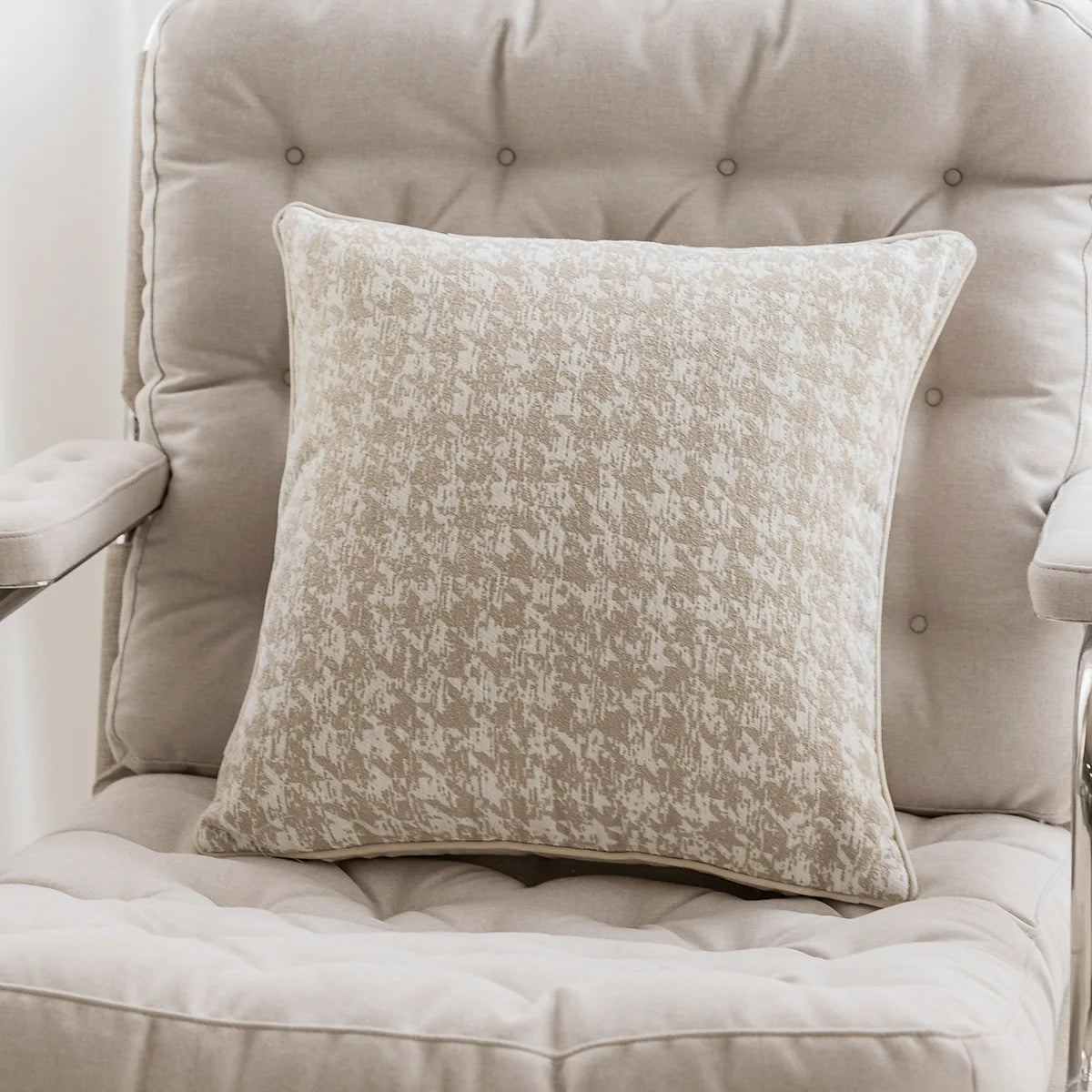 Houndstooth Chenille Pillow Cover – Light Luxury Decorative Cushion Case for Living Room & Sofa (45x45cm)