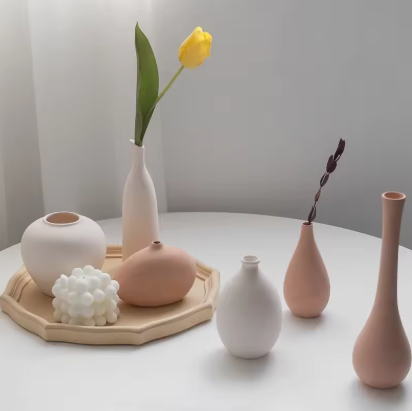 Elegant Nordic Ceramic Vase | Minimalist Decor for Living Room & Desk