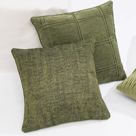 Modern Green Sofa Pillow Covers – Luxurious Cushion Covers for Living Rooms and Bedrooms