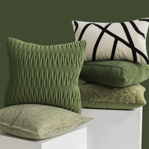 Modern Green Sofa Pillow Covers – Luxurious Cushion Covers for Living Rooms and Bedrooms