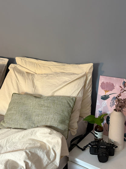 Modern Green Sofa Pillow Covers – Luxurious Cushion Covers for Living Rooms and Bedrooms